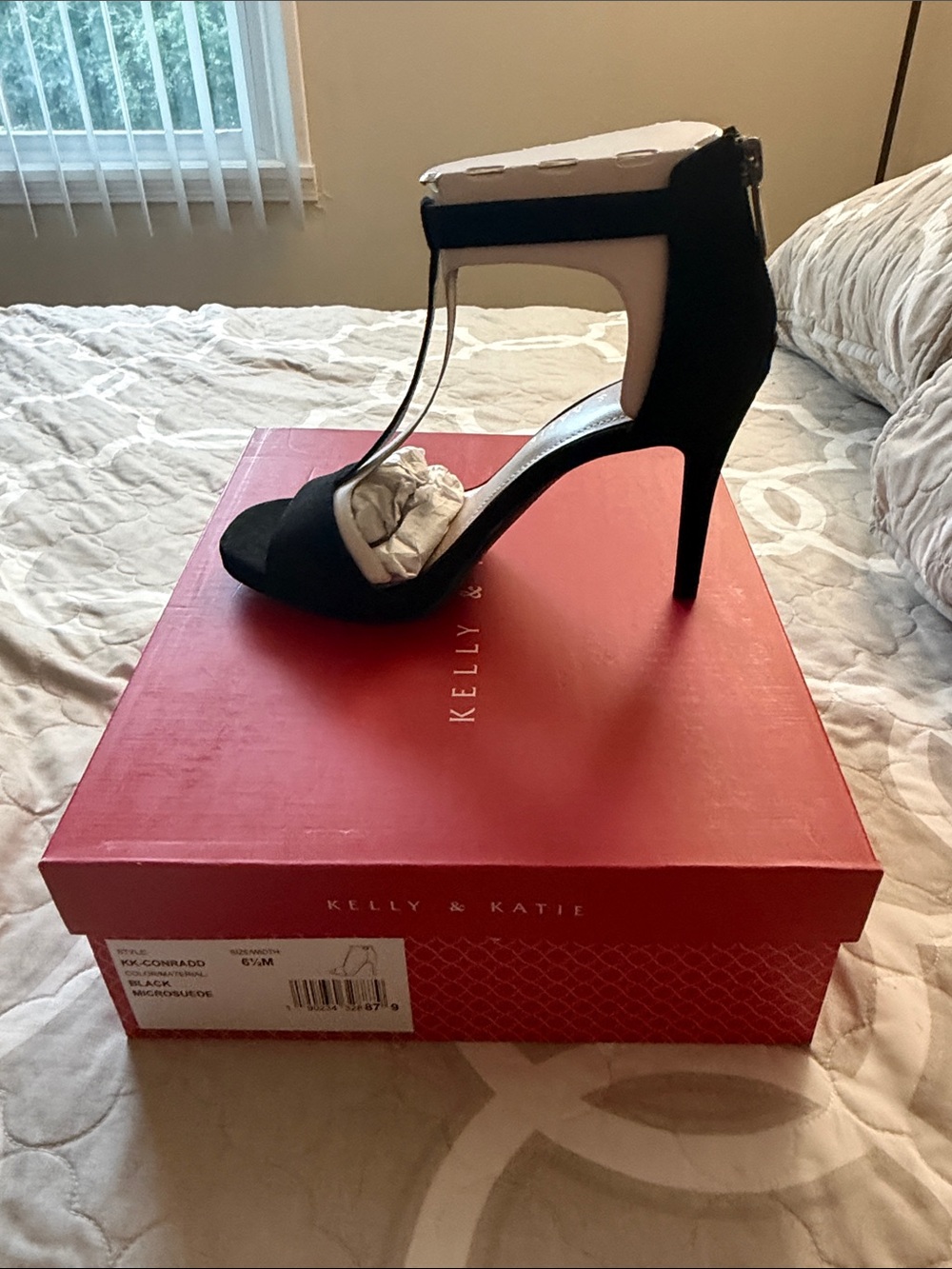Kelly & Katie Black T-Strap High Heel Sandals